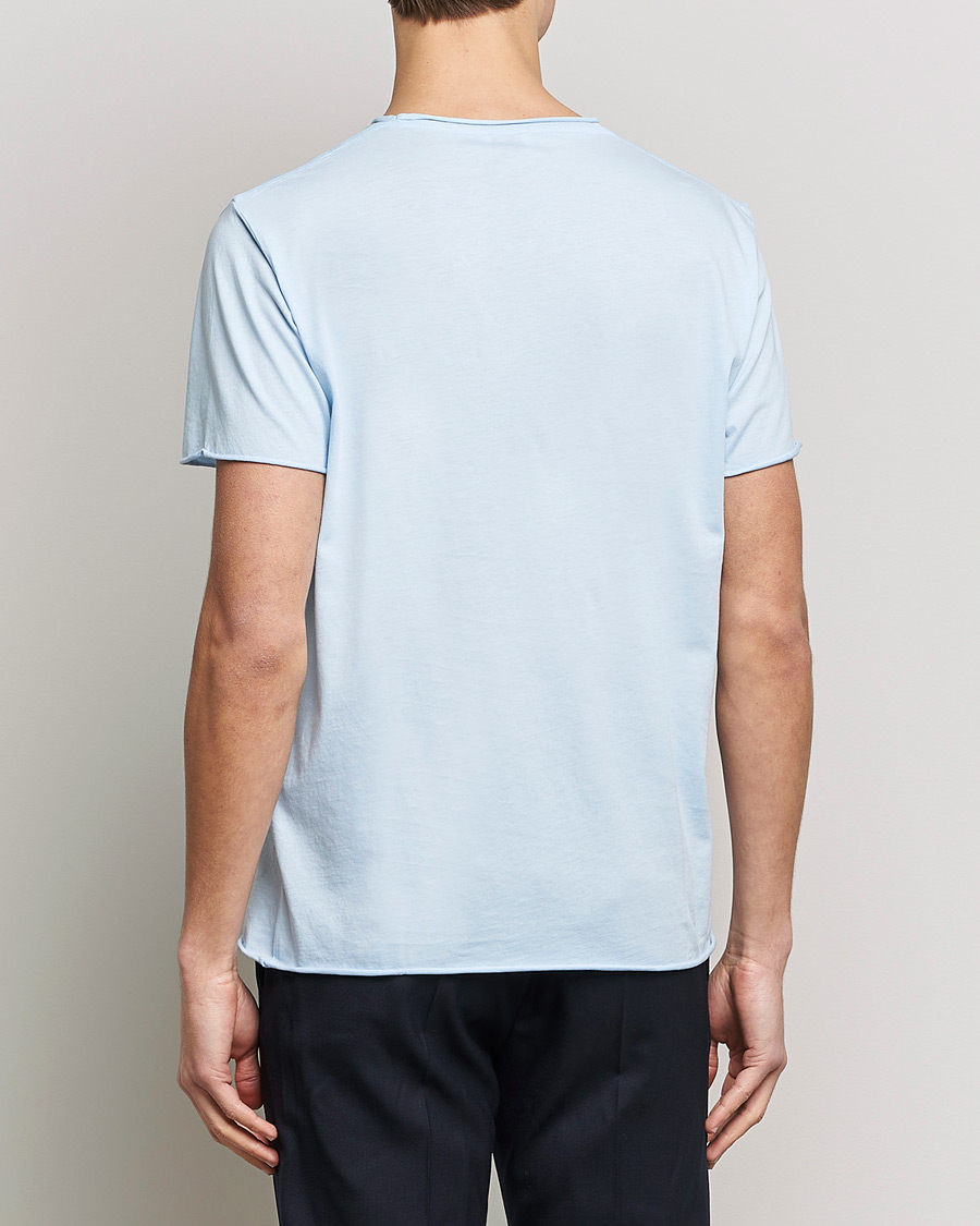 Mies | T-paidat | Filippa K | Roll Neck Tee Pastell