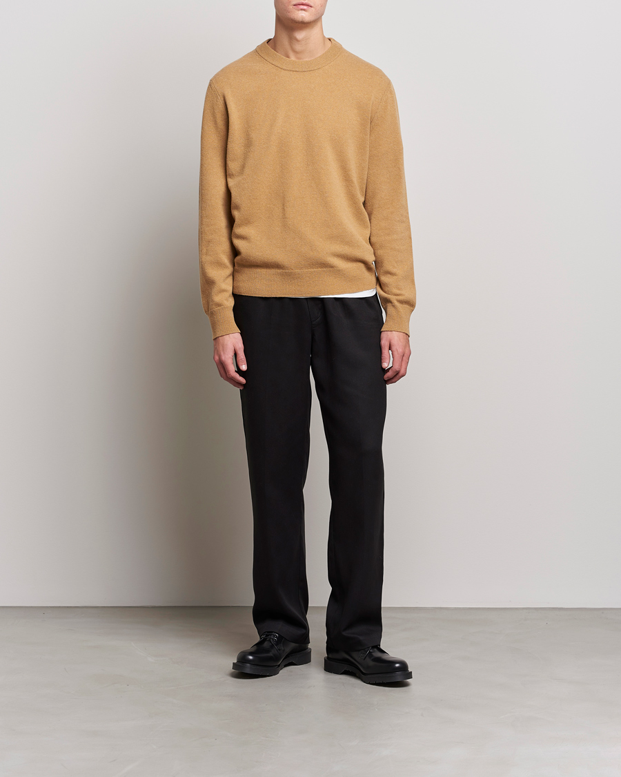 Mies | O-aukkoiset neulepuserot | Filippa K | Relaxed Wool Sweater Butterscotch