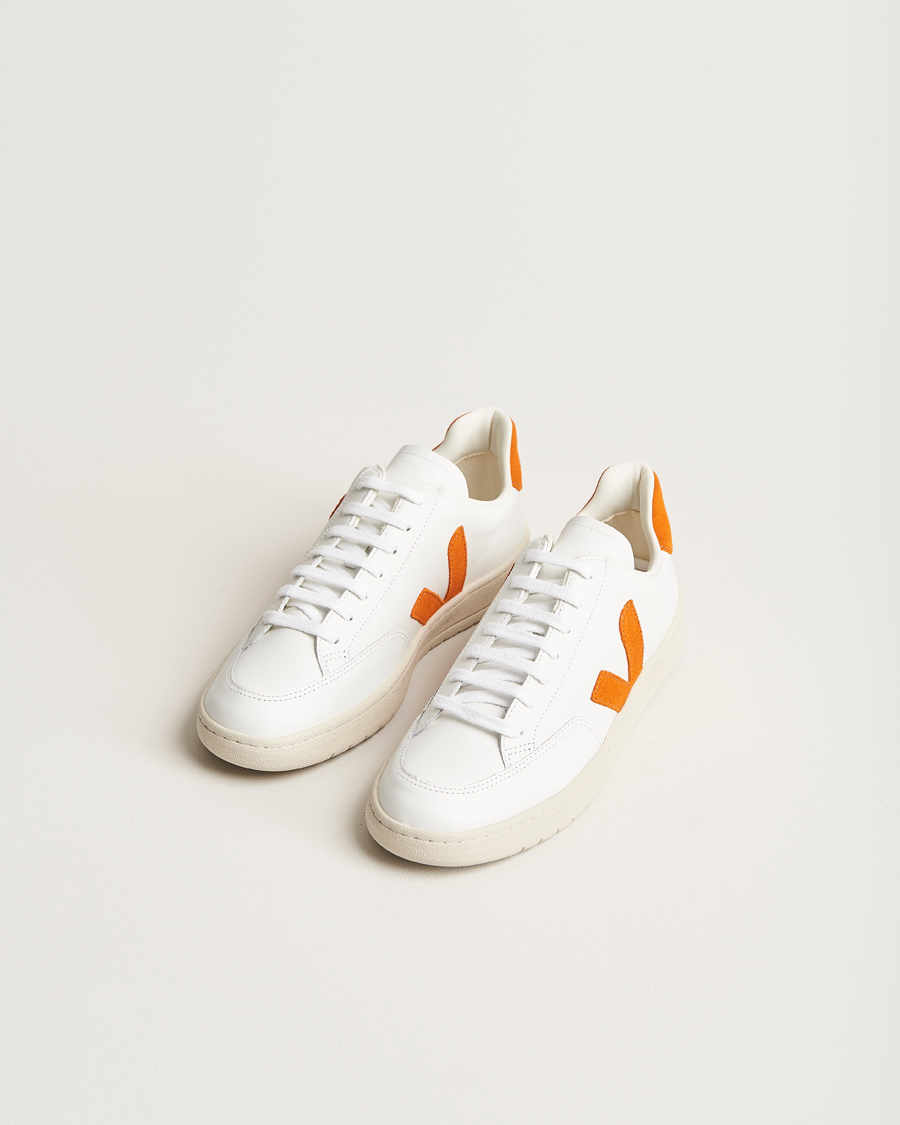 Mies |  | Veja | V-12 Sneaker Extra White/Pumpkin