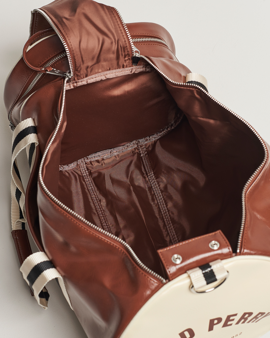 Mies | Fred Perry Classic Barrel Bag Tan | Fred Perry | Classic Barrel Bag Tan