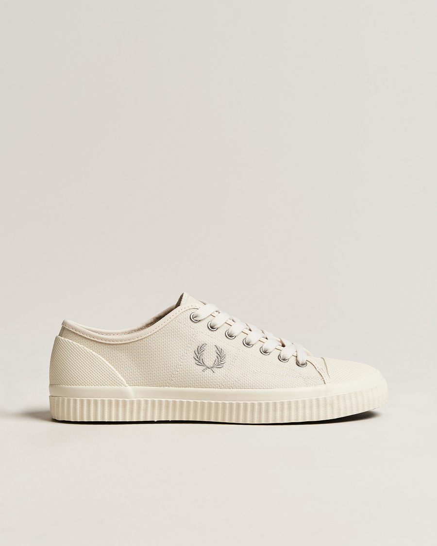 Mies | Fred Perry Hughes Low Canvas Sneaker Ecru | Fred Perry | Hughes Low Canvas Sneaker Ecru