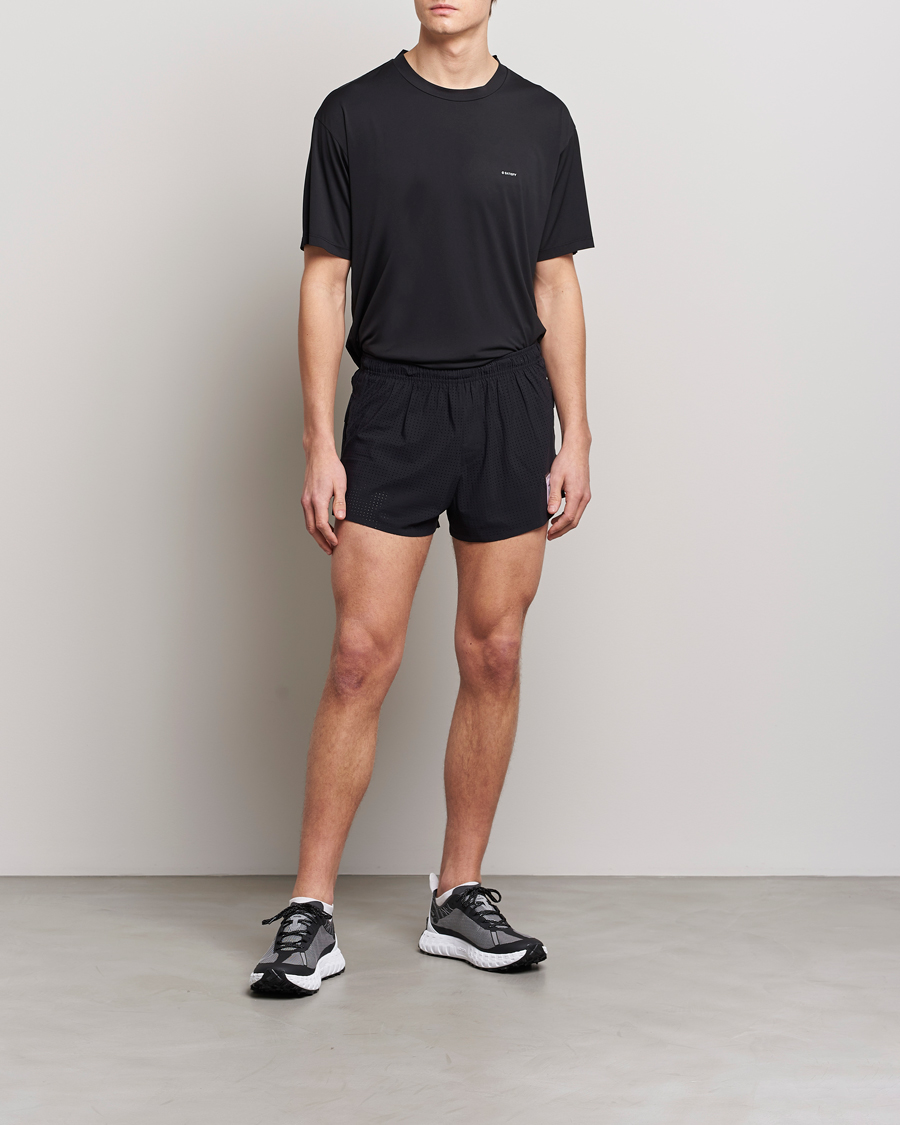 Mies | Shortsit | Satisfy | Space-O 2.5 Inch Shorts Black