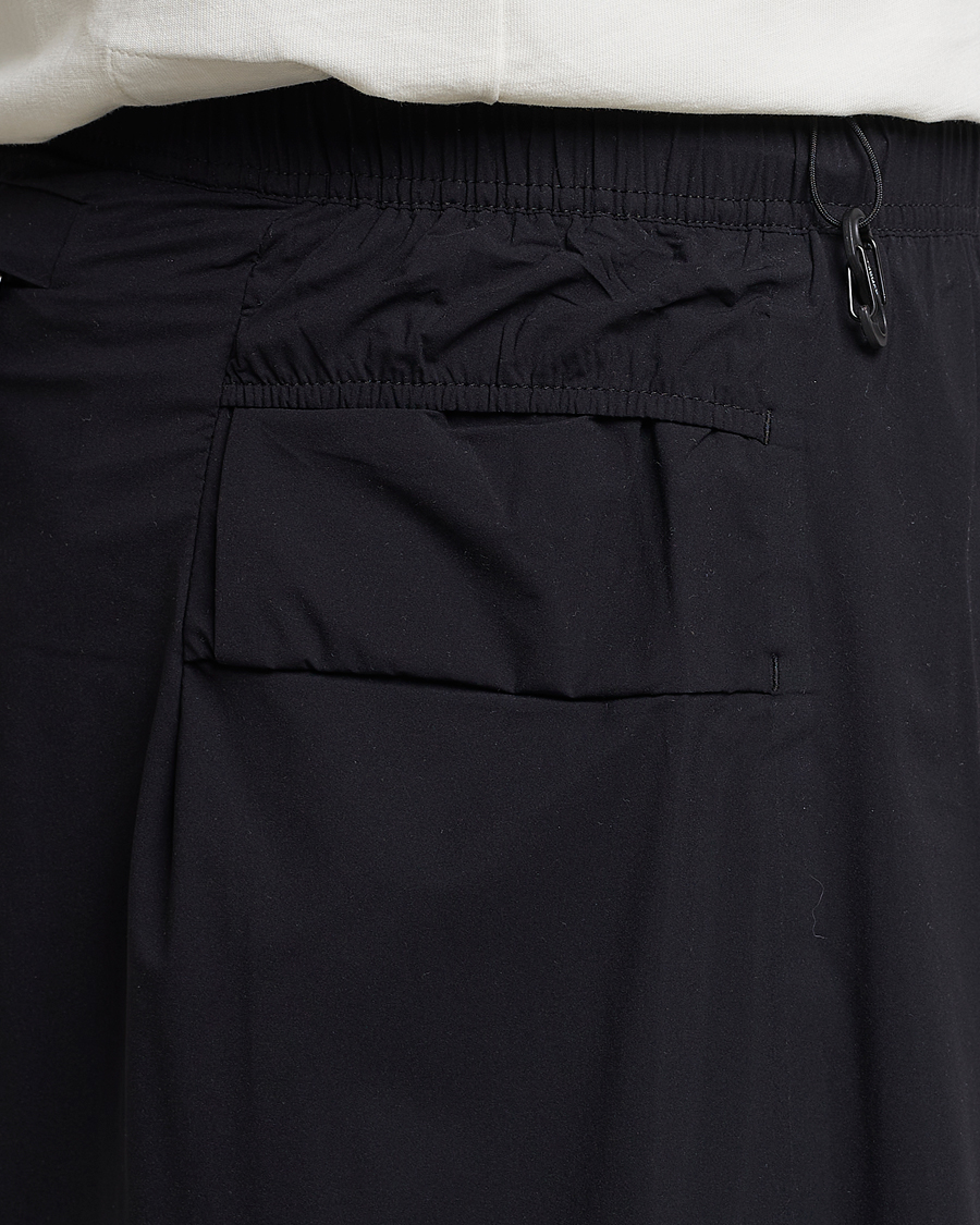 Mies | Shortsit | Satisfy | Justice 10 Inch Trail Shorts Black