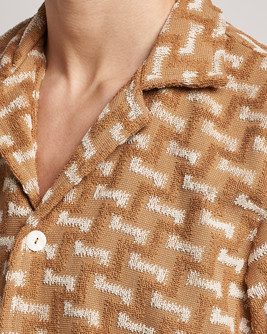 Mies | Kauluspaidat | OAS | Terry Cuba Short Sleeve Shirt Camel