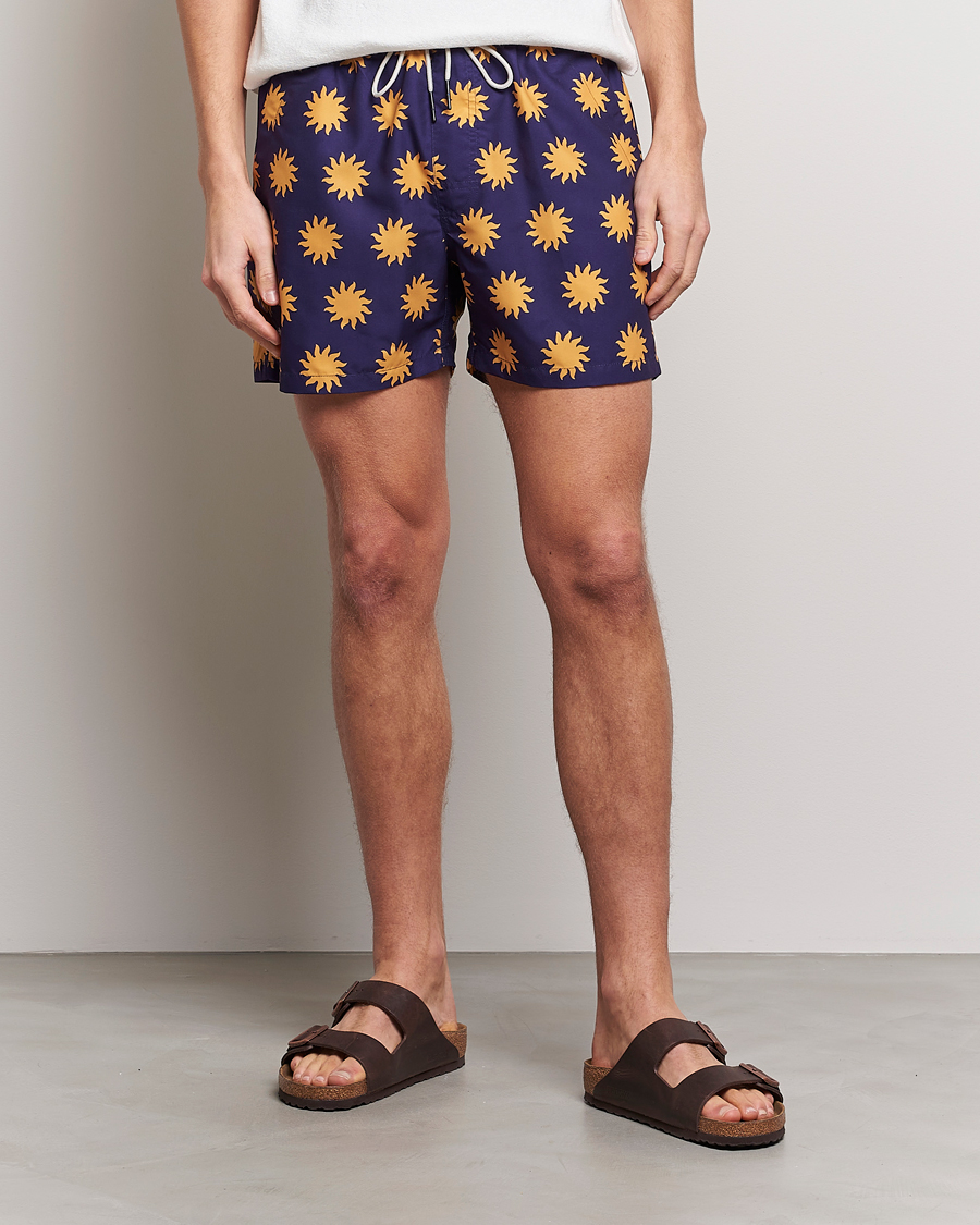 Mies | Uimahousut | OAS | Printed Swimshorts Sunday Sun