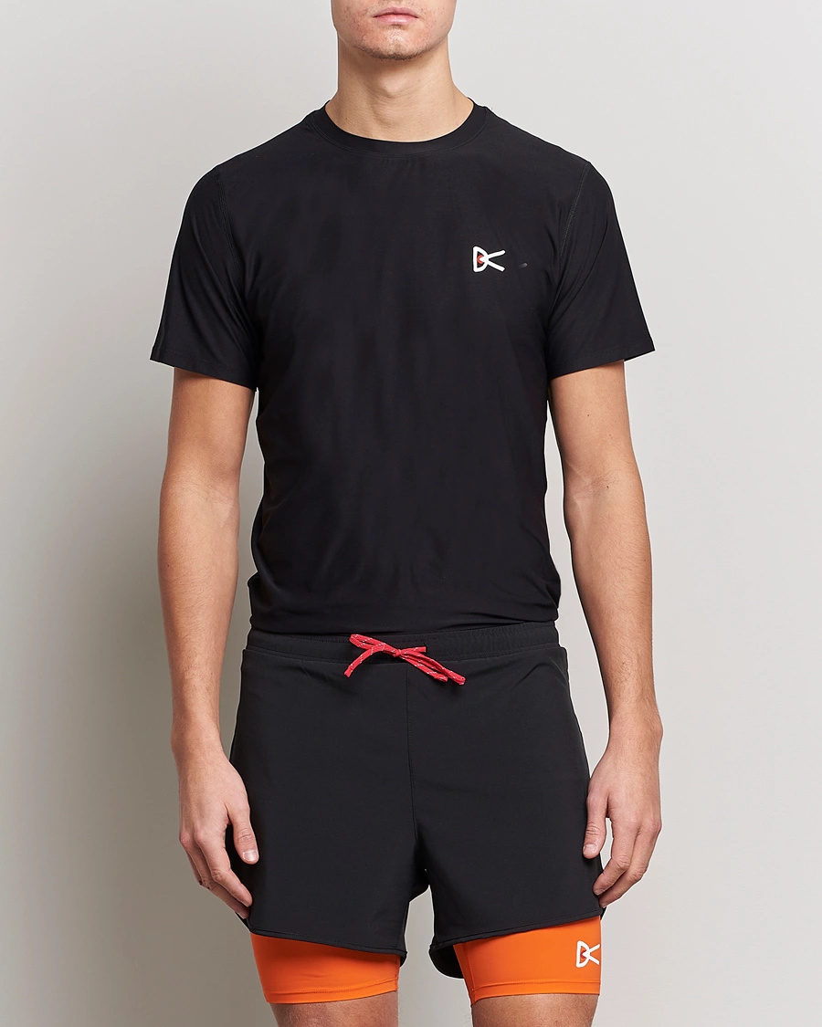 Mies | Mustat t-paidat | District Vision | Aloe-Tech Short Sleeve T-Shirt Black