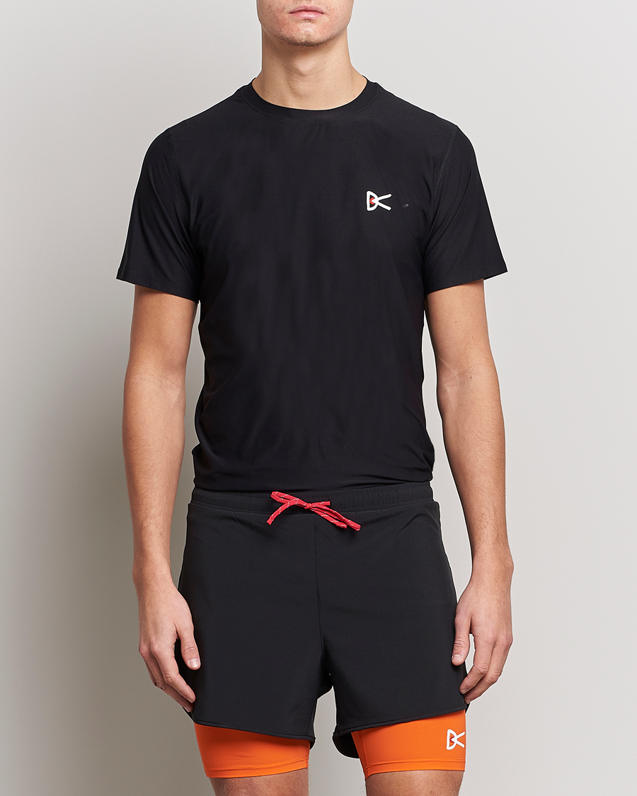 Mies | T-paidat | District Vision | Aloe-Tech Short Sleeve T-Shirt Black