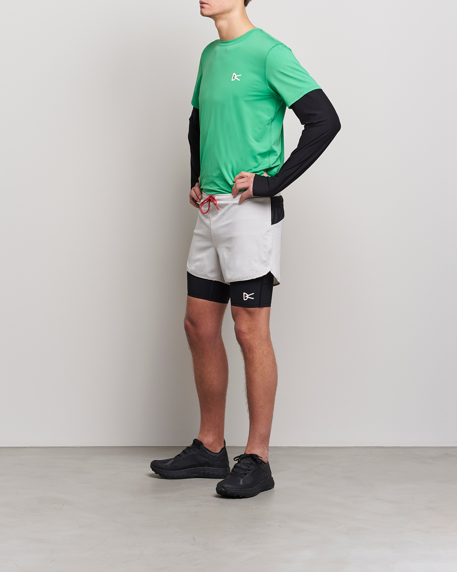 Mies | Shortsit | District Vision | Aaron Trail Shorts Fog