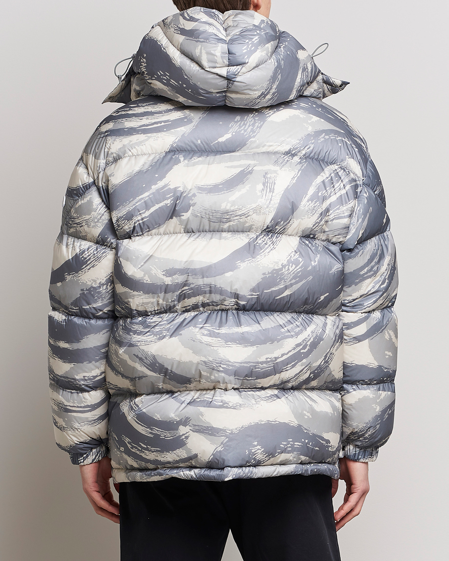 Mies | Takit | Moncler Genius | 4 Moncler Hyke Galenstock Print Down Jacket Camo