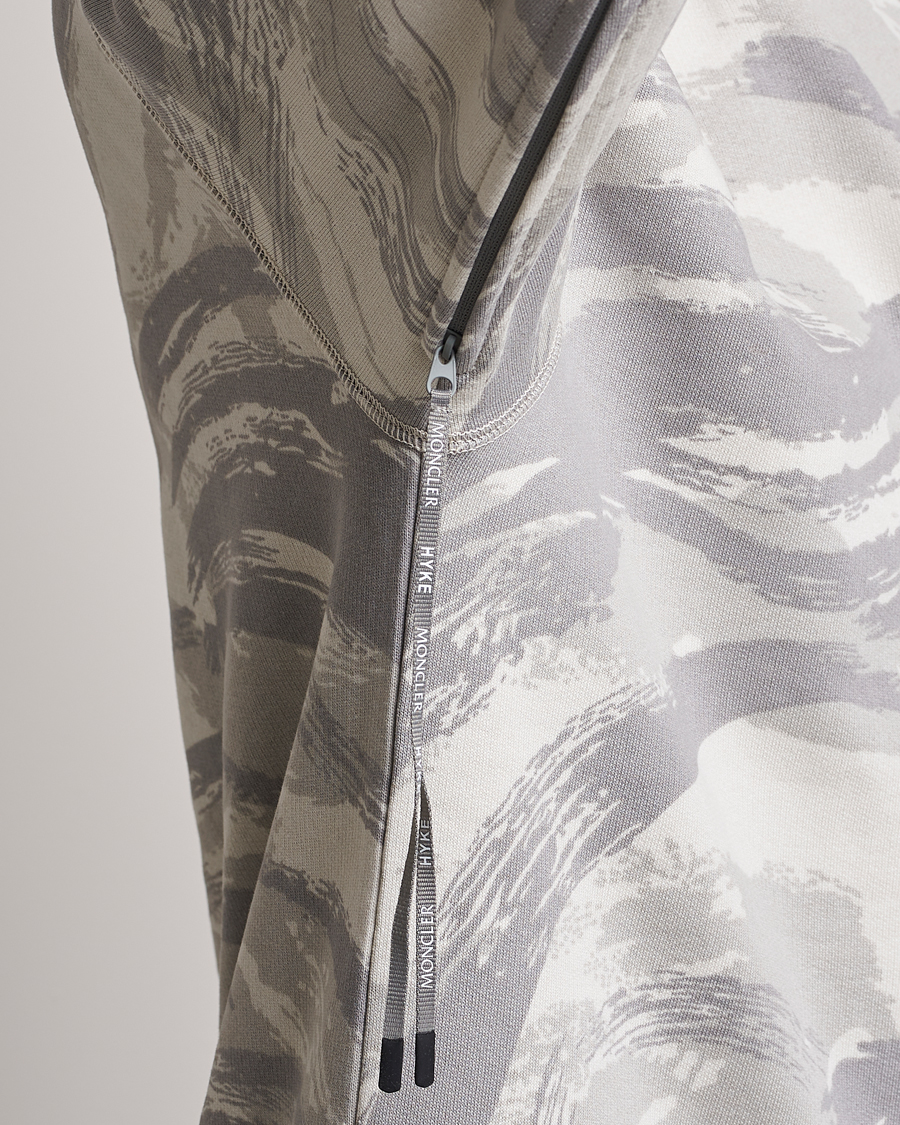 Mies | Puserot | Moncler Genius | 4 Moncler Hyke Printed Sweatshirt Camo
