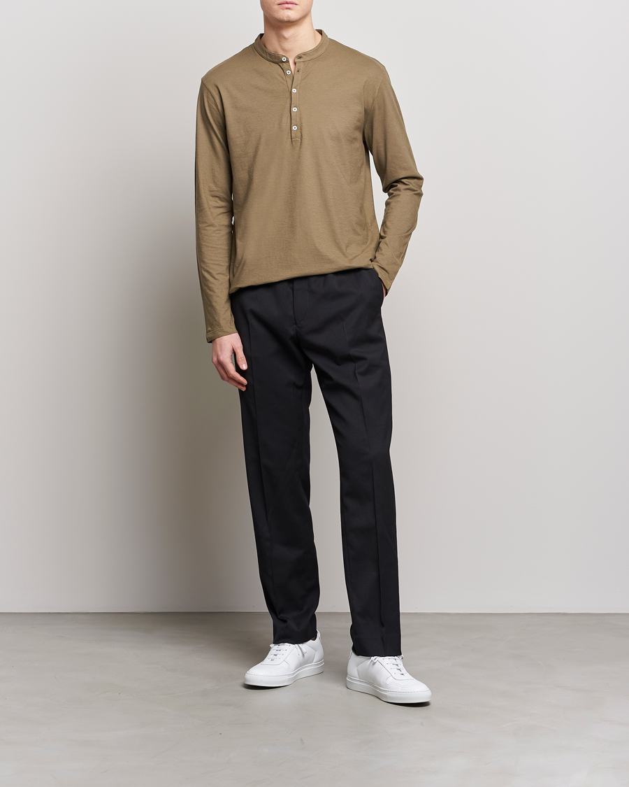 Mies | Puserot | Massimo Alba | Hawai Watercolor Henley Green Desert