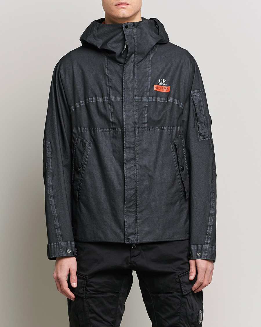 Mies | Nykyaikaiset takit | C.P. Company | GORE-TEX Infinium Nylon Hood Jacket Black