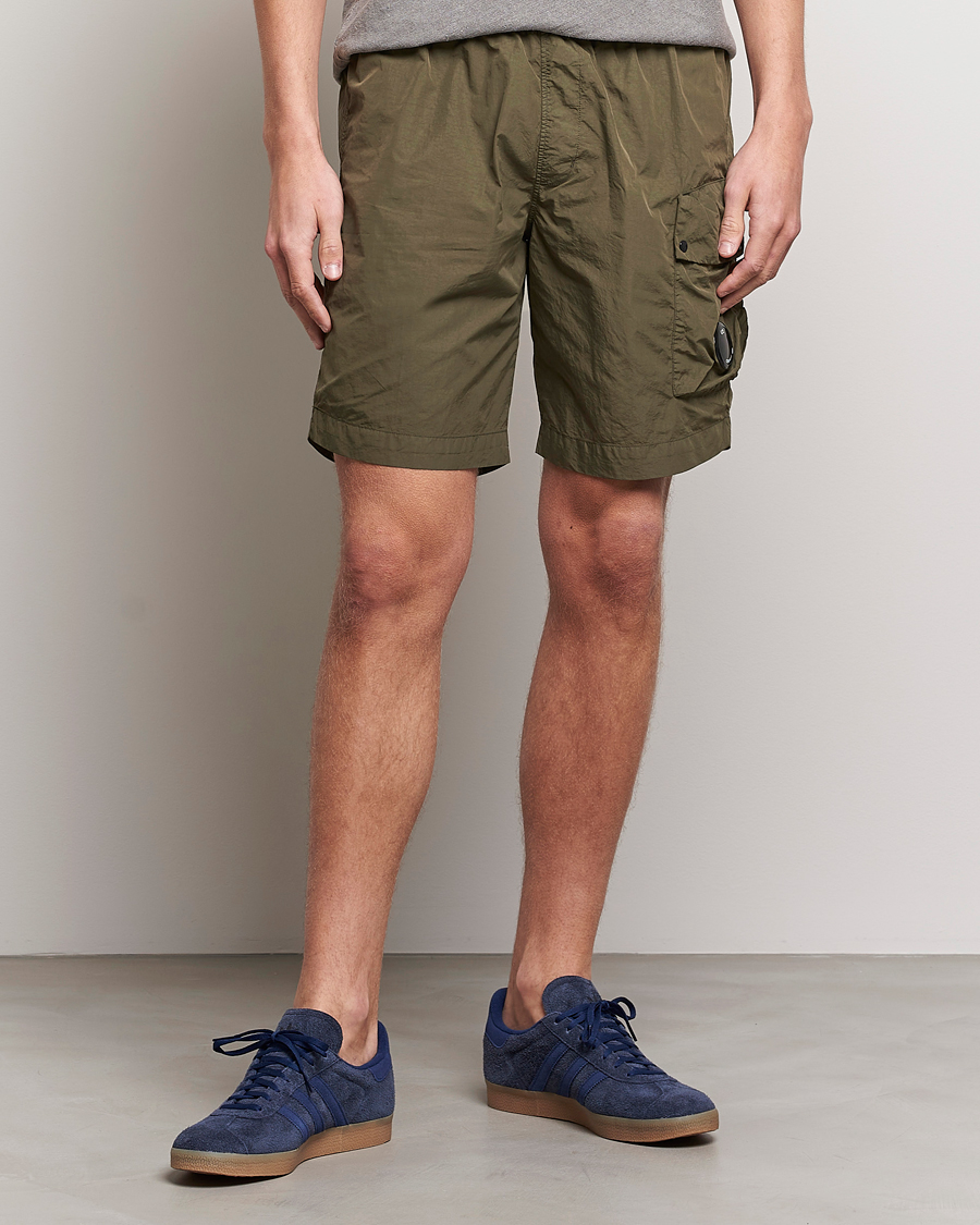 Mies | Cargo-shortsit | C.P. Company | Flatt Nylon Garment Dyed Shorts Olive