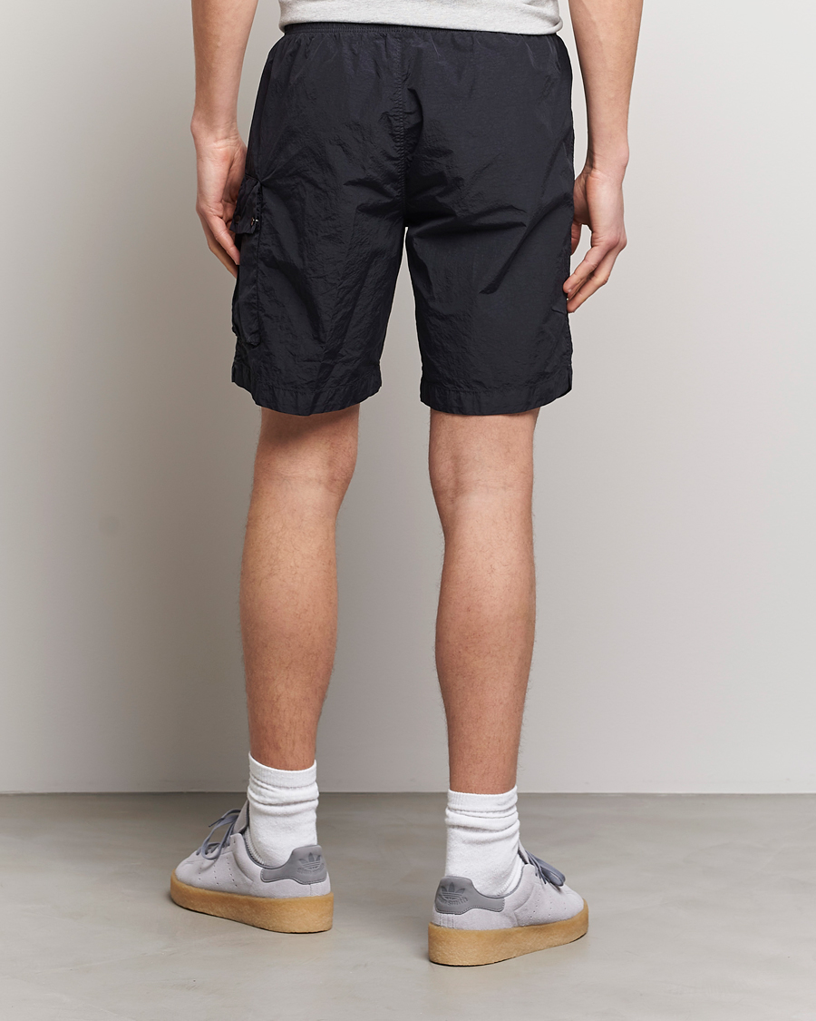 Mies | Shortsit | C.P. Company | Flatt Nylon Garment Dyed Shorts Black