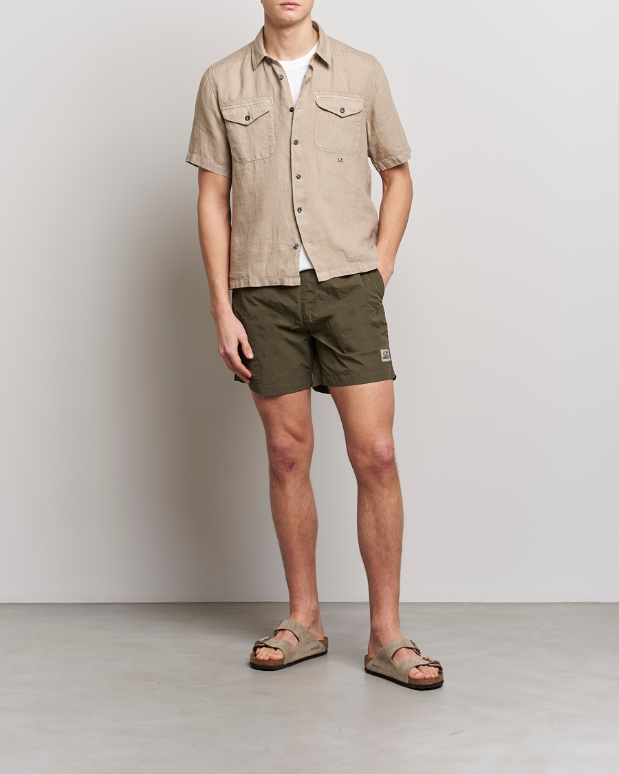 Mies | Kauluspaidat | C.P. Company | Short Sleeve Pocket Linen Shirt Taupe