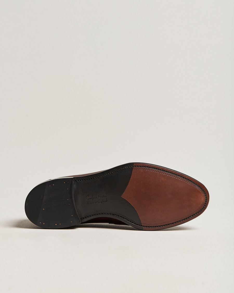 Mies | Loaferit | Loake 1880 | Hornbeam Eco Penny Loafer Walnut