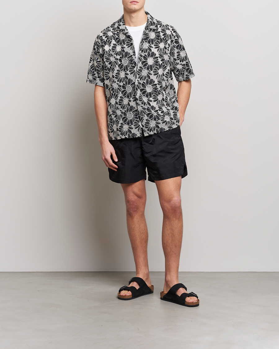 Mies | Kauluspaidat | Sunflower | Cayo Floral Short Sleeve Shirt Black