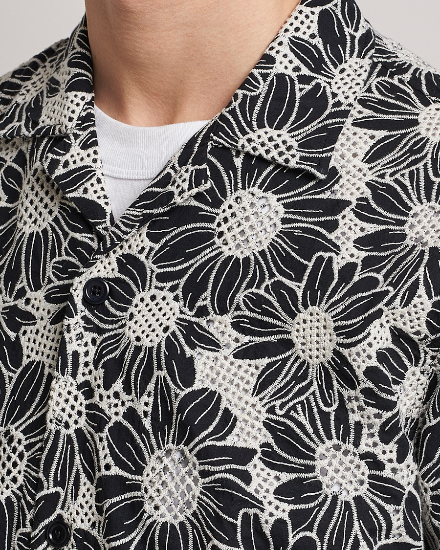 Mies | Kauluspaidat | Sunflower | Cayo Floral Short Sleeve Shirt Black