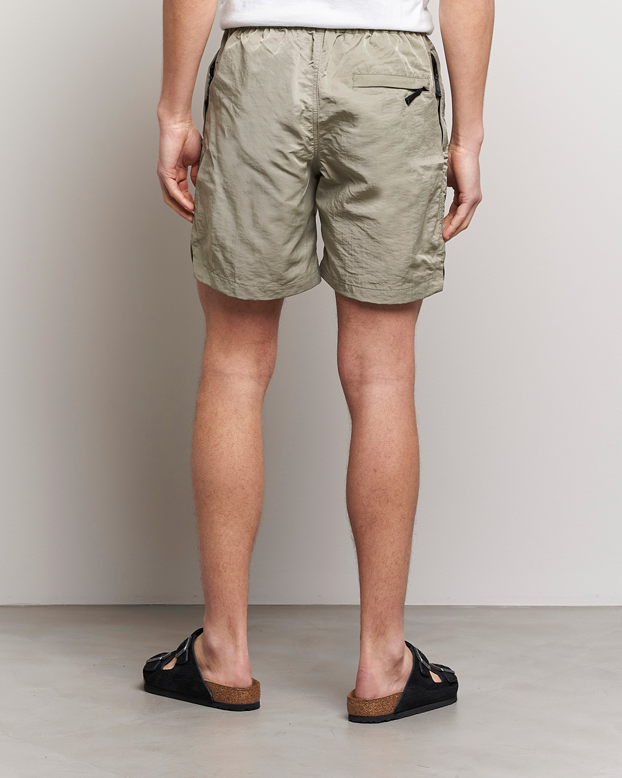 Mies | Shortsit | Sunflower | Mike Nylon Shorts Khaki