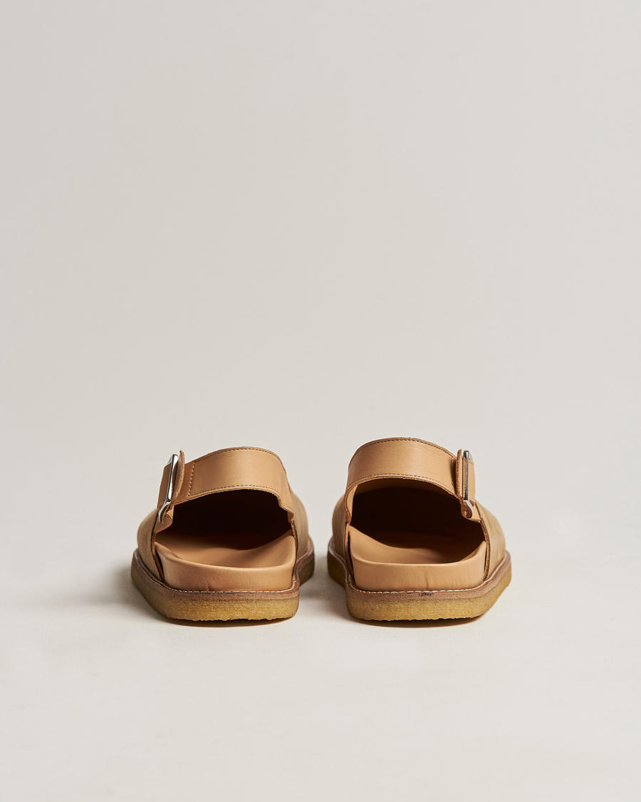 Mies | VINNY's Strapped Mule Sand Suede | VINNY's | Strapped Mule Sand Suede
