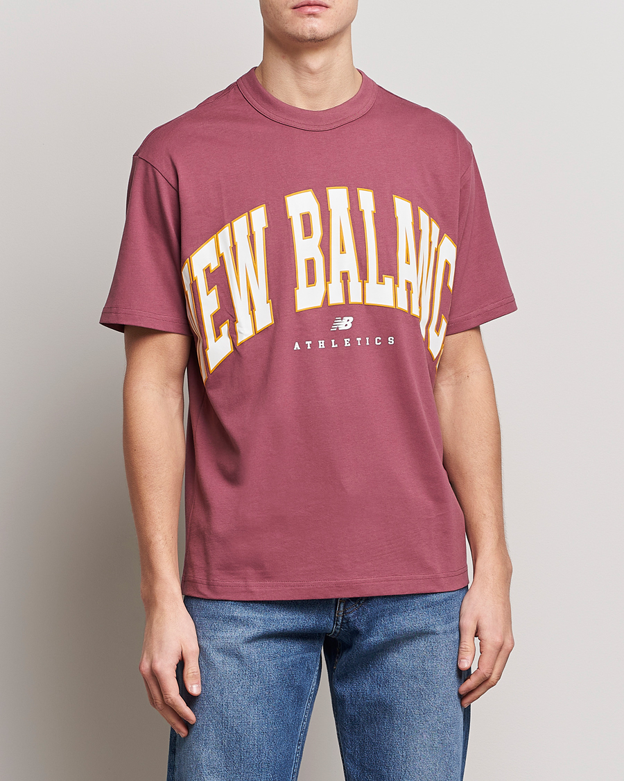 Mies | T-paidat | New Balance | Athletics Warped T-Shirt Washed Burgundy