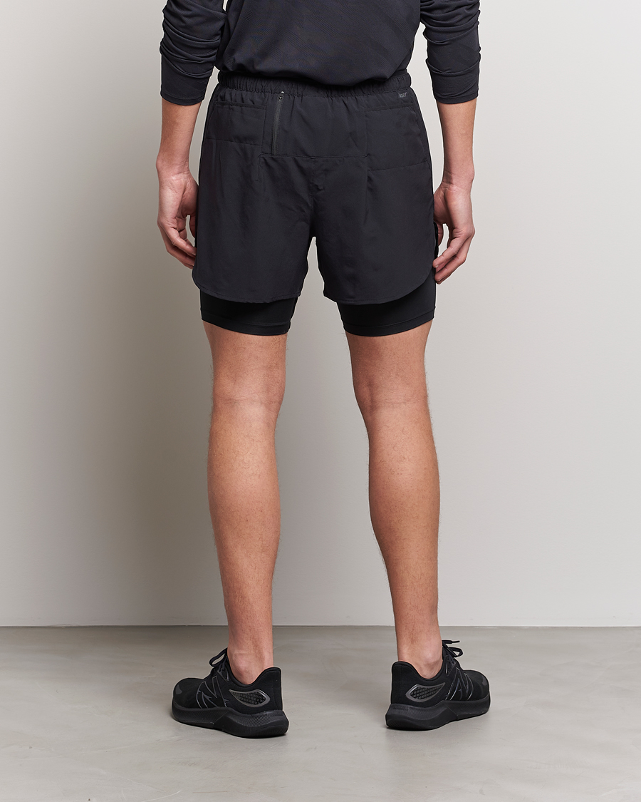 Mies | Shortsit | New Balance Running | Q Speed 2 in 1 Shorts Black