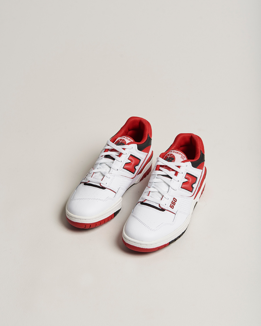 Mies | Valkoiset tennarit | New Balance | 550 Sneakers White/Red