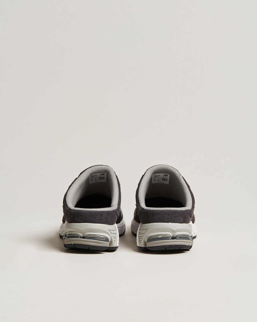 Mies | New Balance 2002R Slippers Phantom | New Balance | 2002R Slippers Phantom