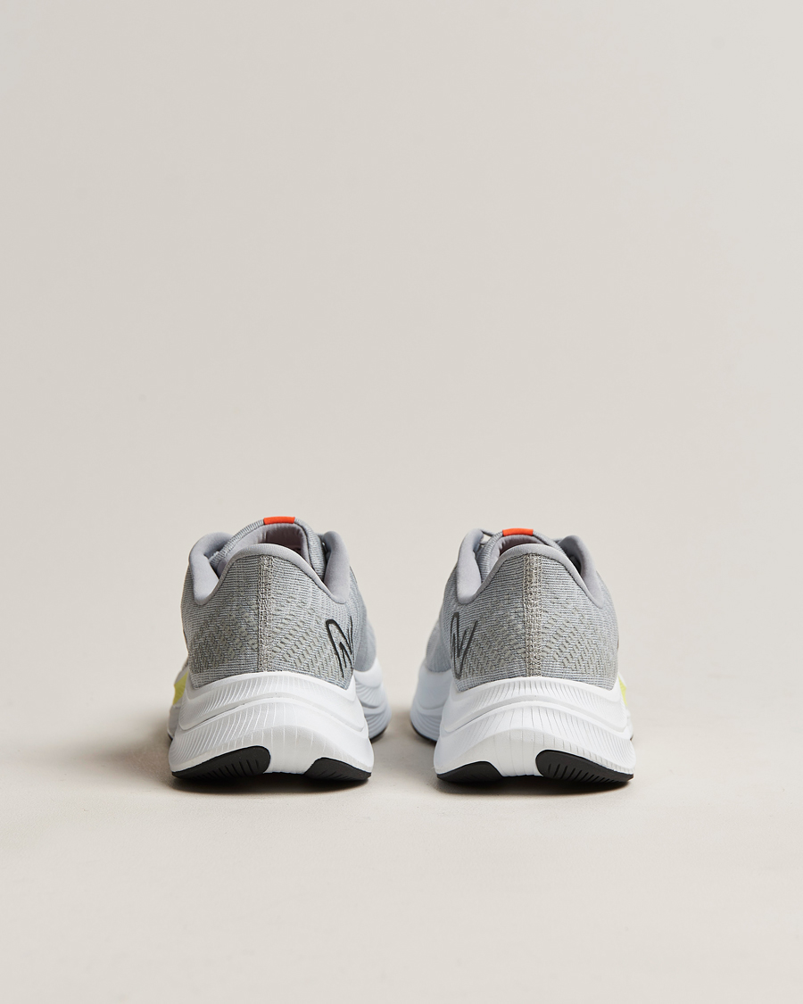 Mies | New Balance Running FuelCell Propel v4 Quartz Grey | New Balance Running | FuelCell Propel v4 Quartz Grey