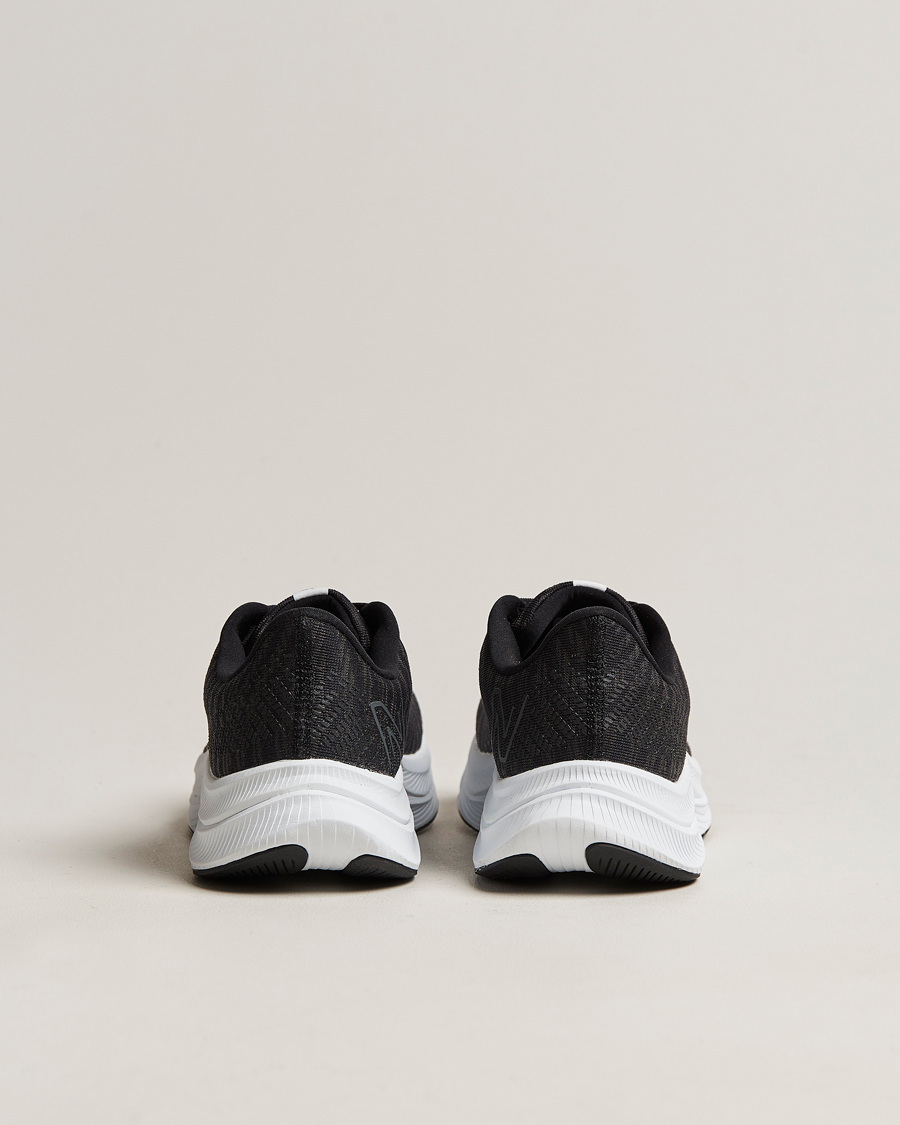 Mies | New Balance Running FuelCell Propel v4 Black | New Balance Running | FuelCell Propel v4 Black