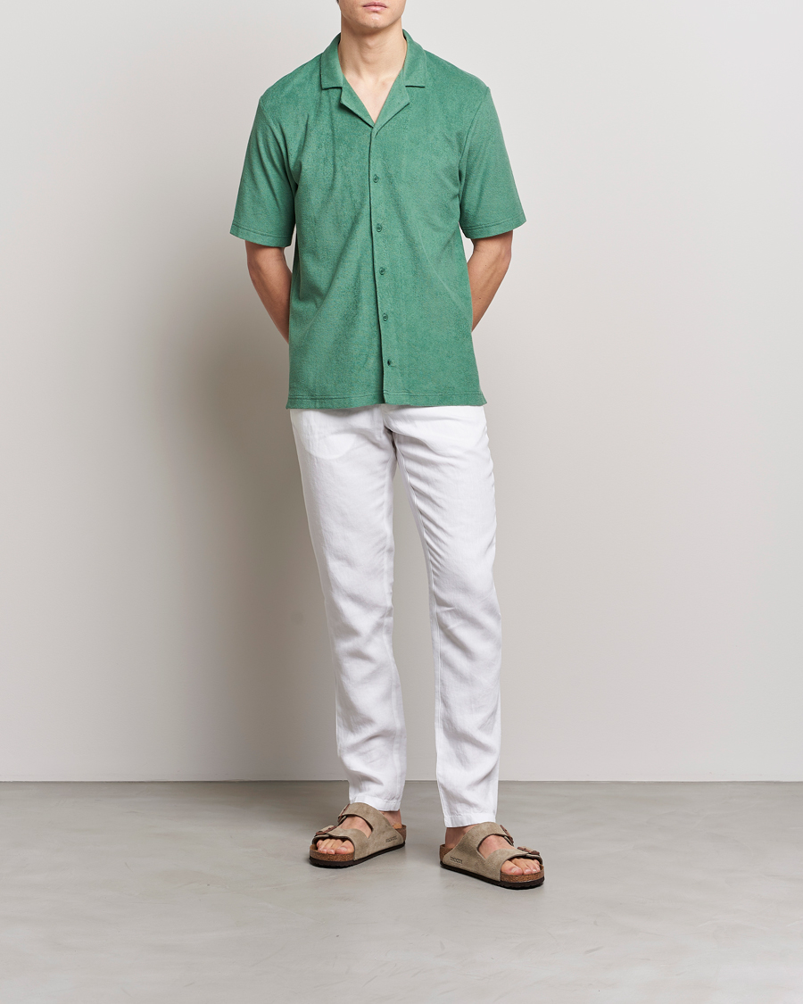 Mies | Kauluspaidat | Sunspel | Towelling Camp Collar Shirt Thyme Green