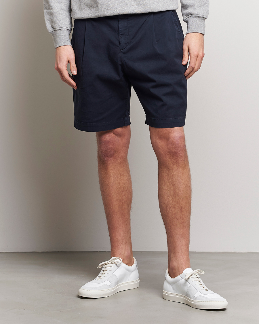 Mies | Chino-shortsit | Sunspel | Pleated Stretch Cotton Twill Shorts Navy