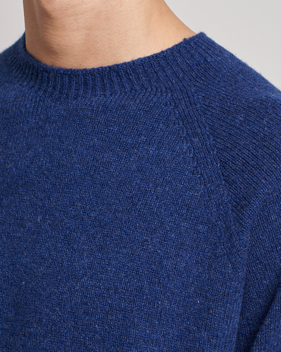 Mies | Puserot | Sunspel | Lambswool Crewneck Space Blue