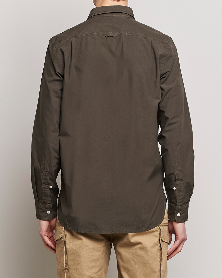 Mies | Kauluspaidat | Woolrich | Poplin Garment Dyed Pocket Shirt Dark Green