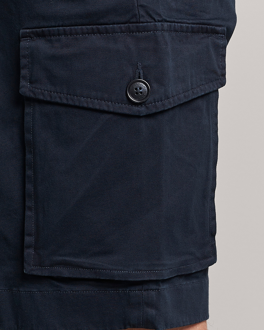 Mies | Shortsit | Woolrich | Classic Cargo Shorts Melton Blue