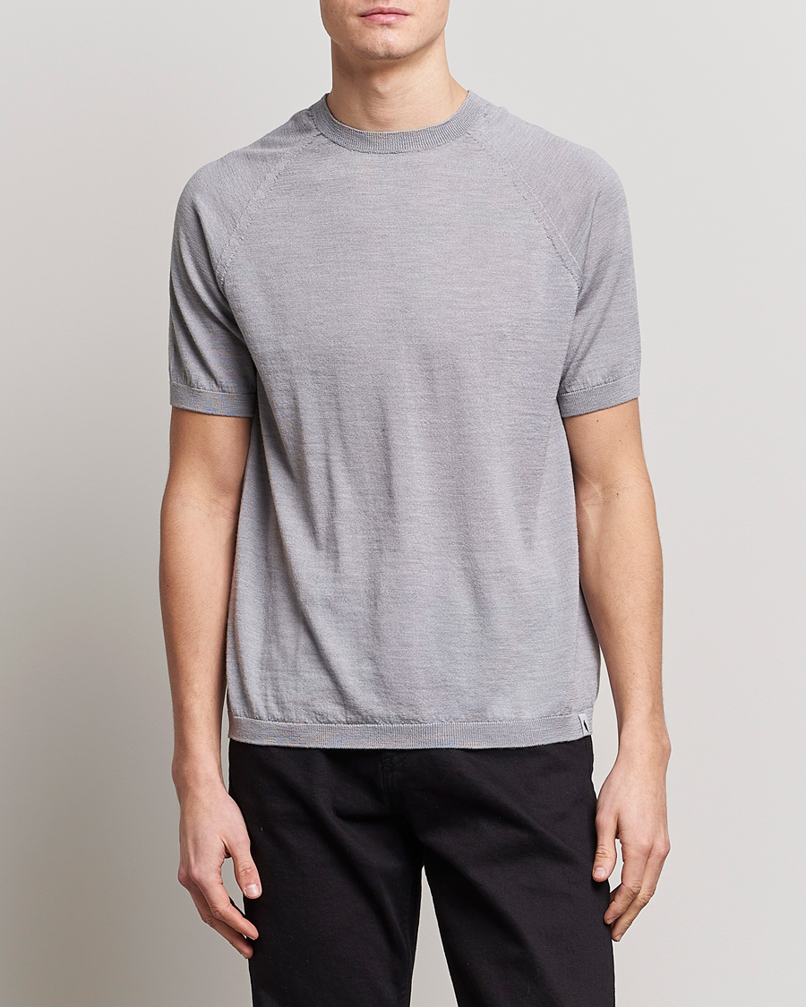 Mies |  | Peregrine | Knitted Wool T-Shirt Light Grey