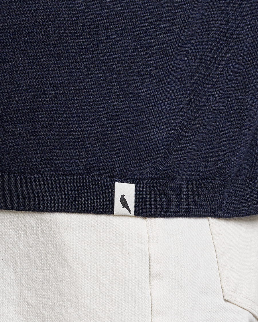 Mies | T-paidat | Peregrine | Knitted Wool T-Shirt Navy