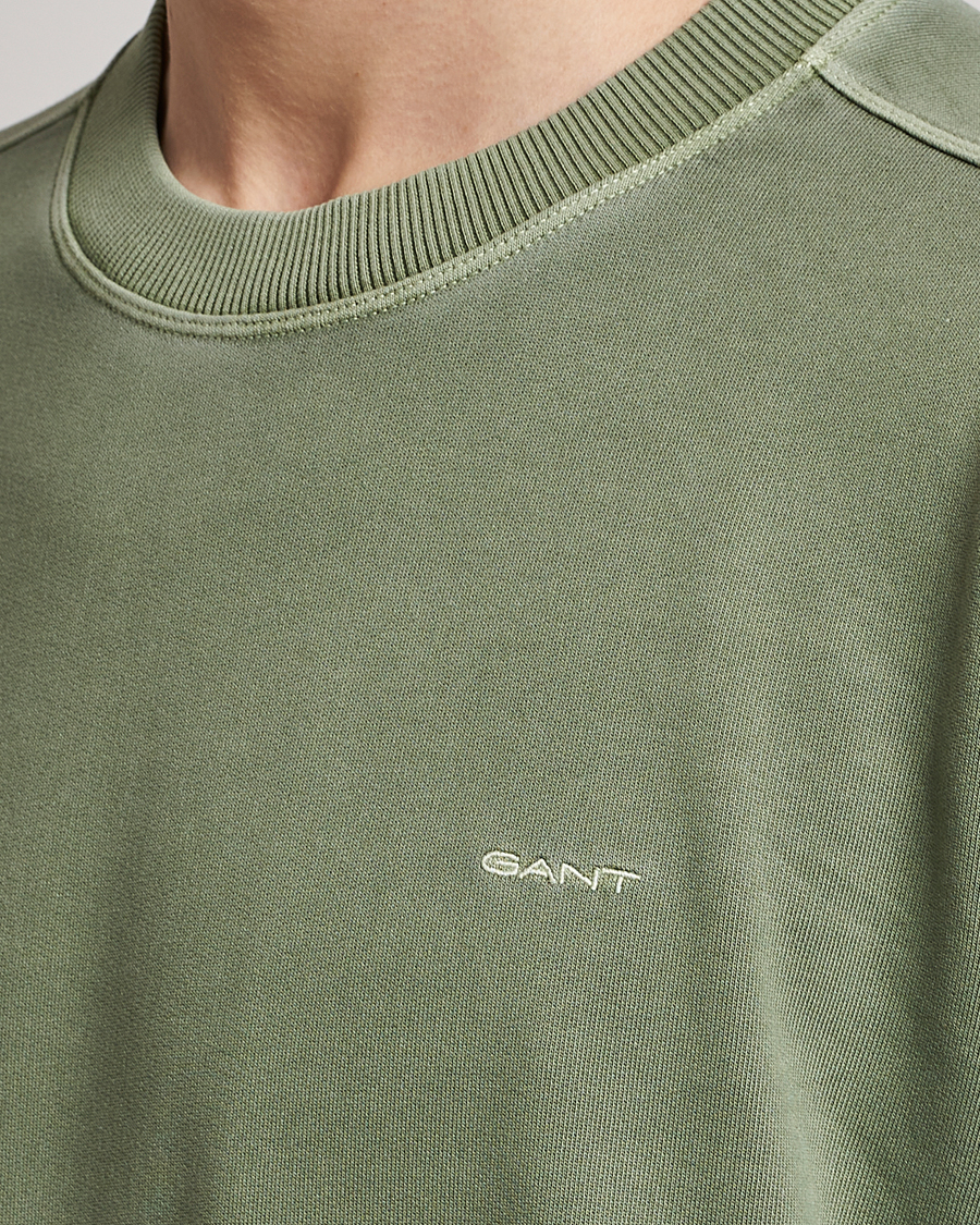 Mies | Puserot | GANT | Sunbleached Crew Neck Sweatshirt Calamata Green