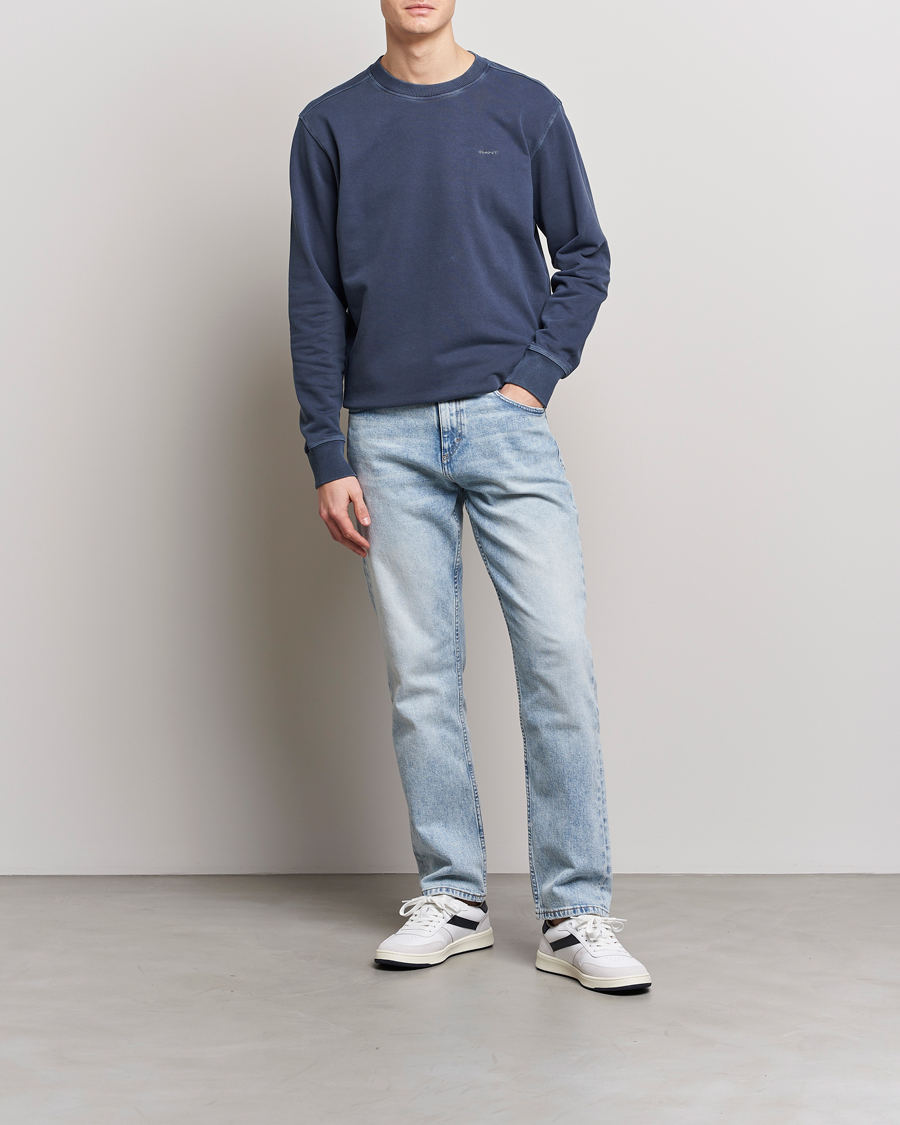 Mies | Puserot | GANT | Sunbleached Crew Neck Sweatshirt Evening Blue