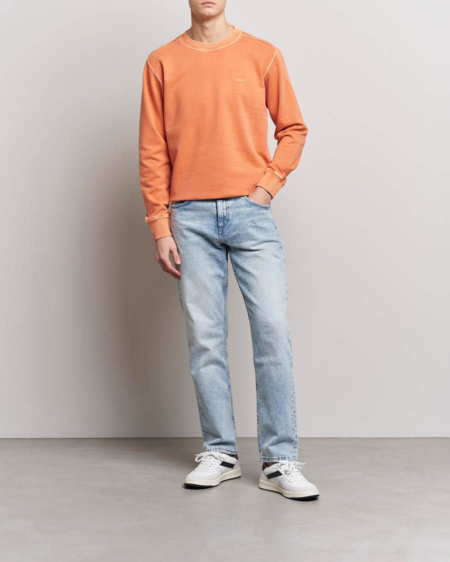 Mies | Puserot | GANT | Sunbleached Crew Neck Sweatshirt Orange
