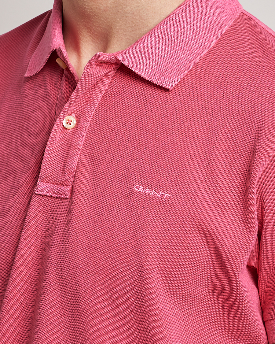 Mies | Pikeet | GANT | Sunbleached Polo Magenta Pink