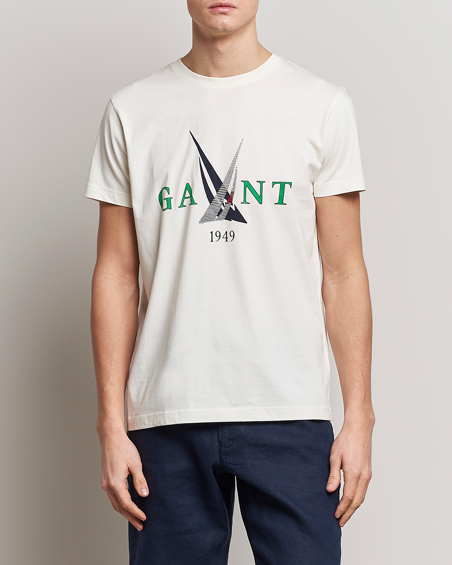 Mies |  | GANT | Sailing Logo Crew Neck T-Shirt Cream