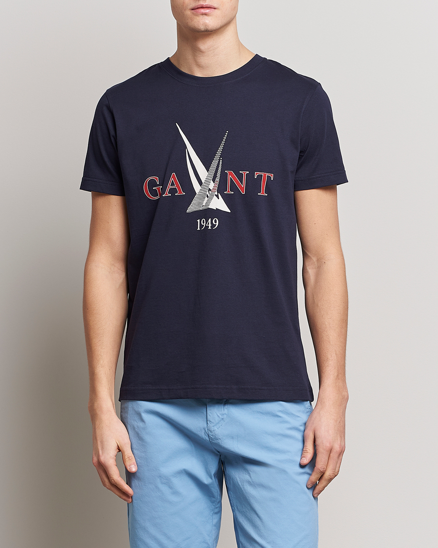Mies | Vaatteet | GANT | Sailing Logo Crew Neck T-Shirt Evening Blue