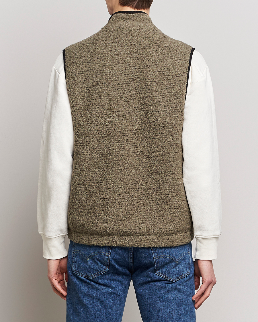 Mies | Ulkoliivit | Morris | Whitfield Pile Vest Green