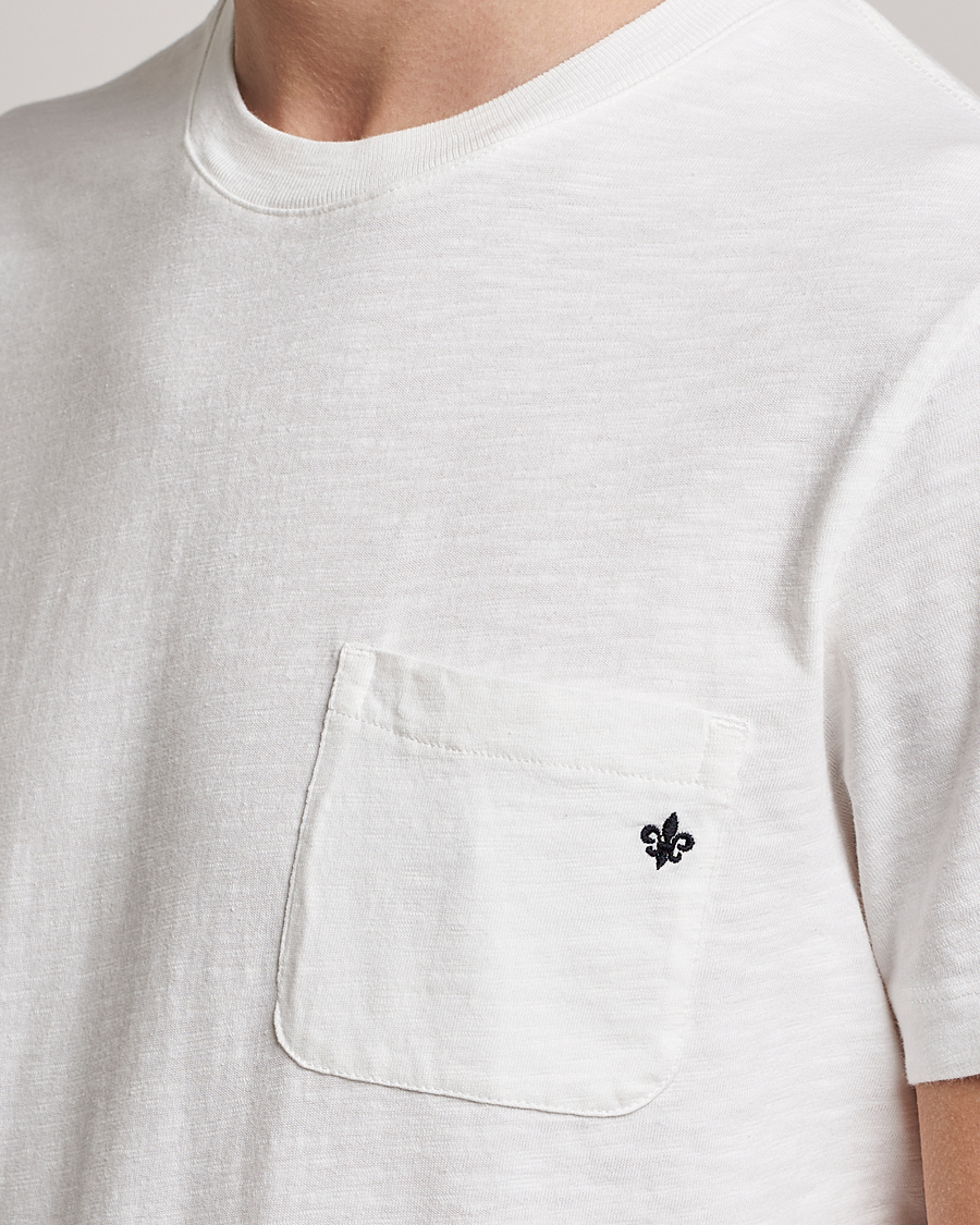 Mies | T-paidat | Morris | Lily Slub Pocket Crew Neck Tee White