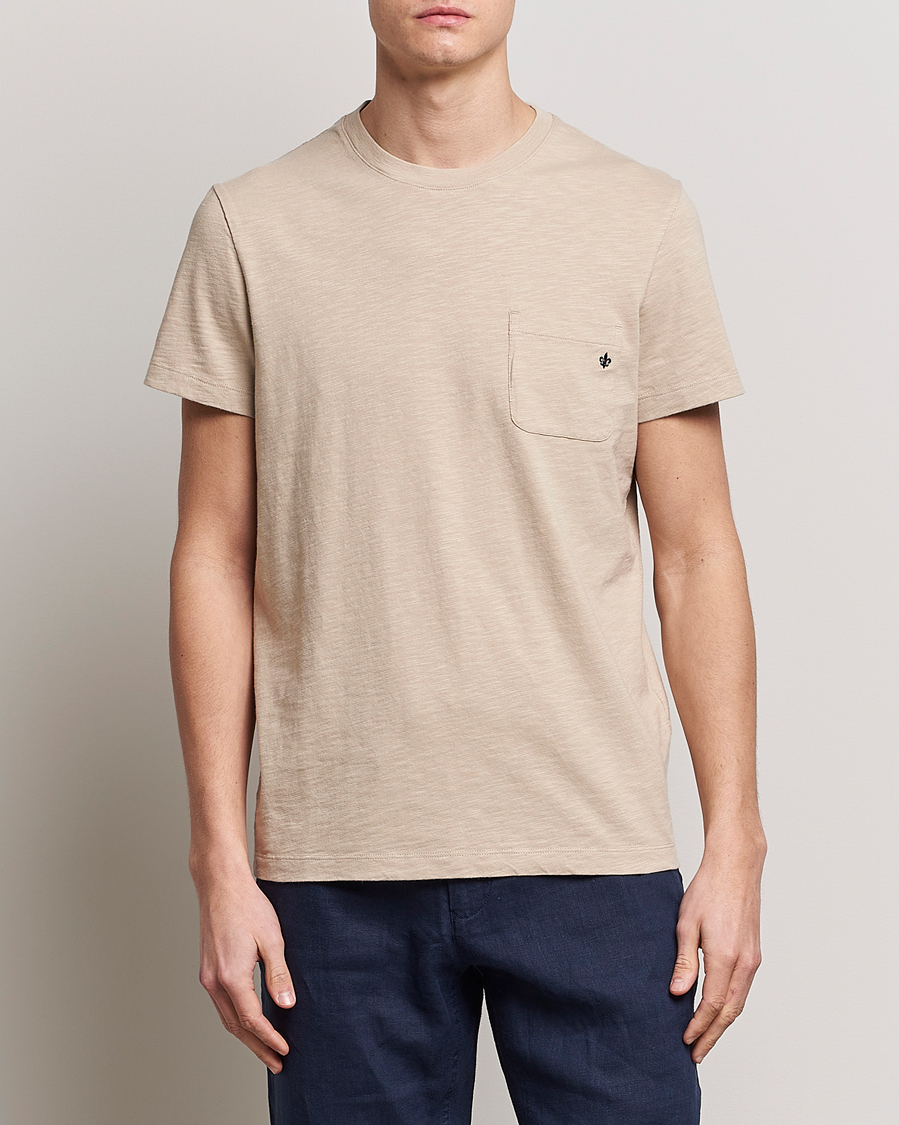 Mies | T-paidat | Morris | Lily Slub Pocket Crew Neck Tee Beige