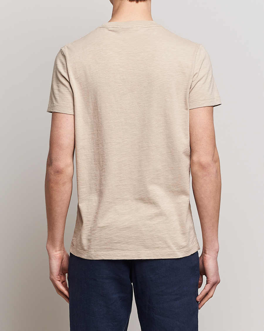 Mies | T-paidat | Morris | Lily Slub Pocket Crew Neck Tee Beige