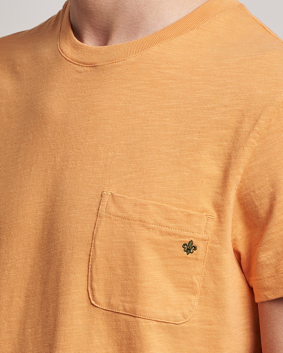 Mies | T-paidat | Morris | Lily Slub Pocket Crew Neck Tee Orange