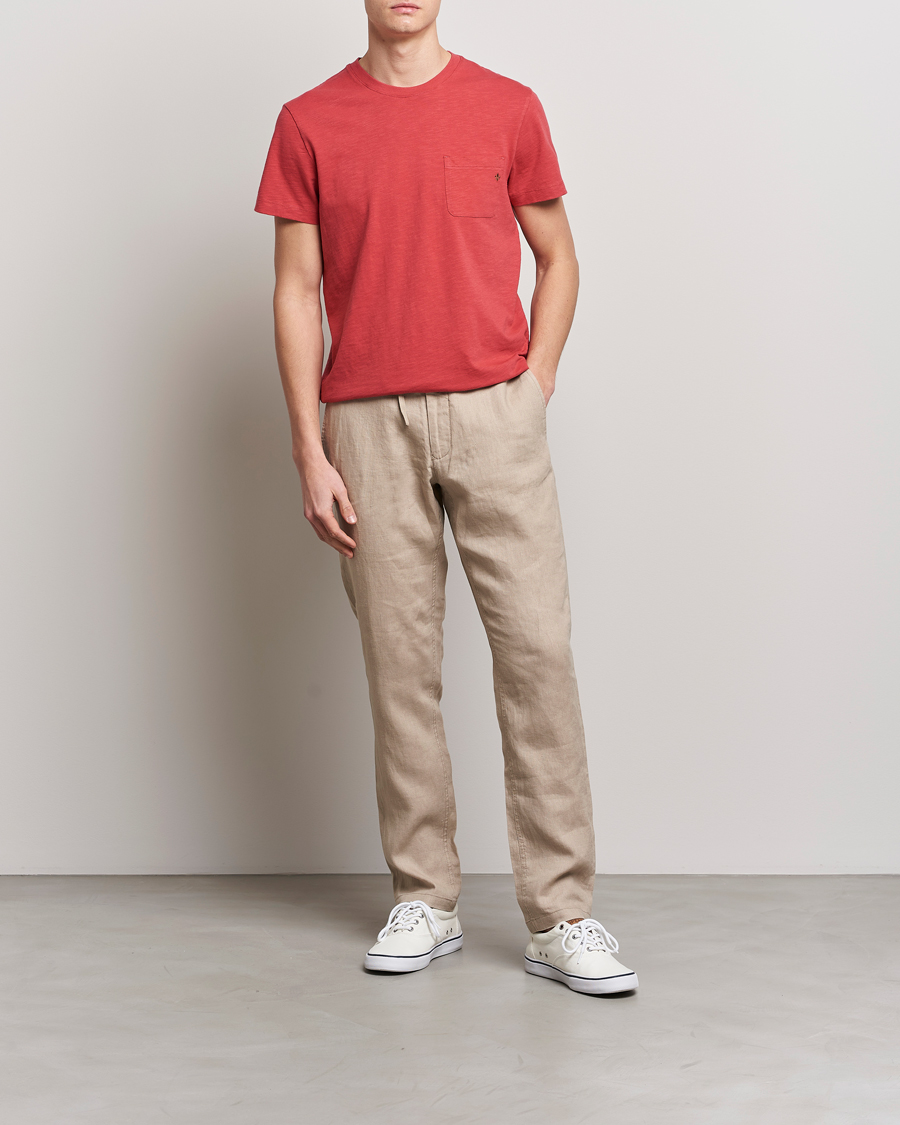 Mies | T-paidat | Morris | Lily Slub Pocket Crew Neck Tee Red
