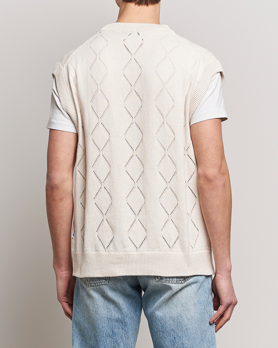 Mies | Puserot | NN07 | Crew Neck Vest Ecru
